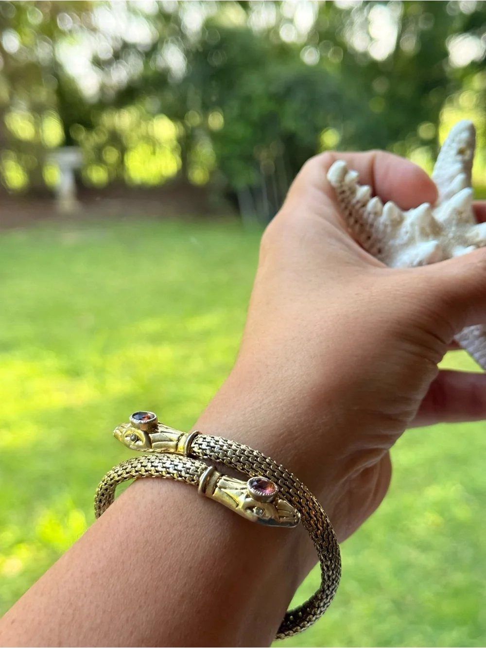 Stella & Dot snake bracelet gold tone, double headed snake bracelet